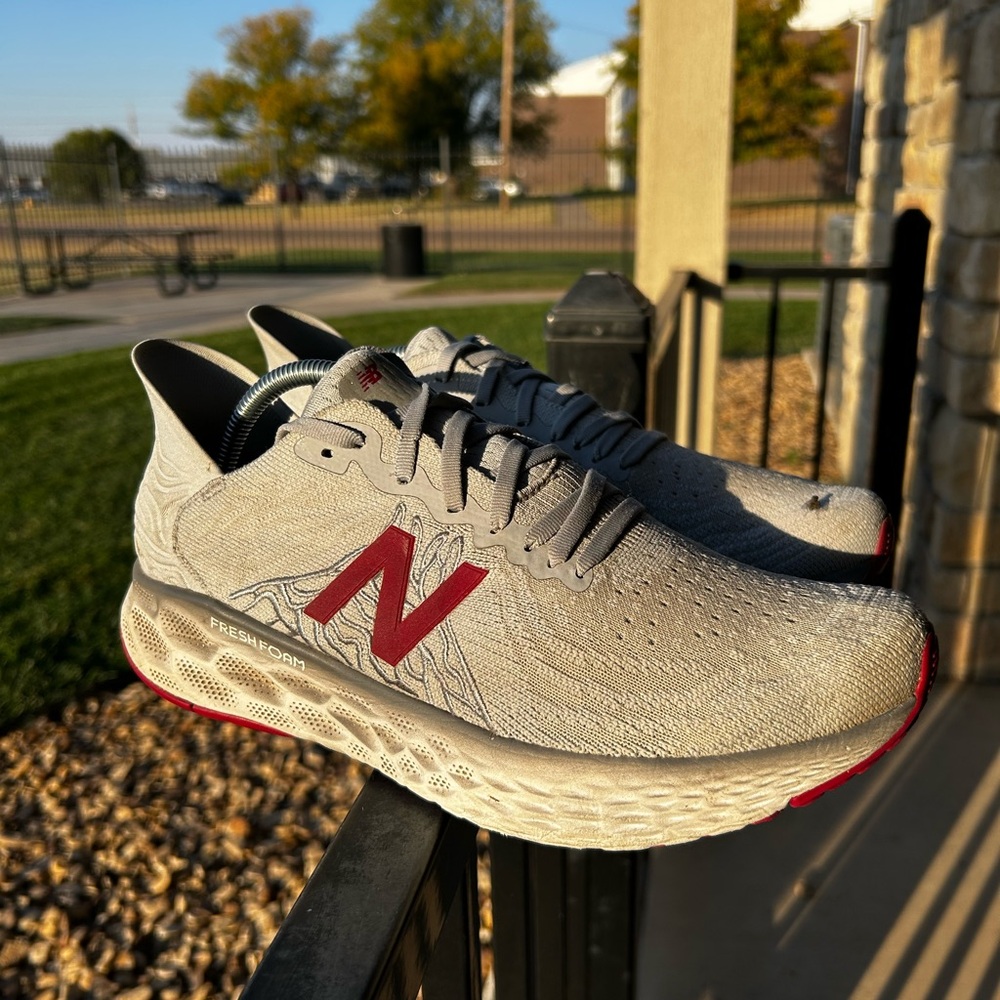 Men's New Balance Fresh Foam running shoes 1080 size 10